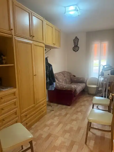 Habitación de Piso en venta en Sabadell con Calefacción, Trastero y Amueblado