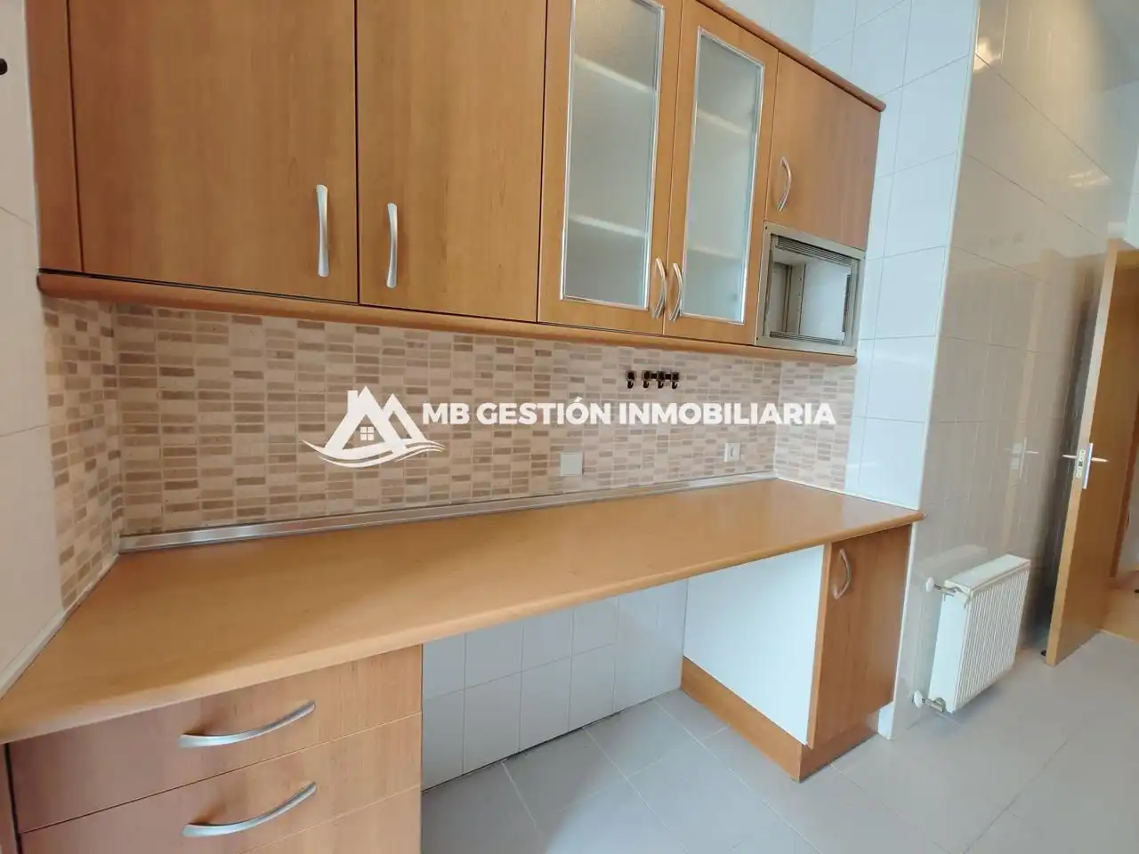 Cocina de Planta baja en venta en Fuenlabrada con Calefacción, Trastero y Piscina
