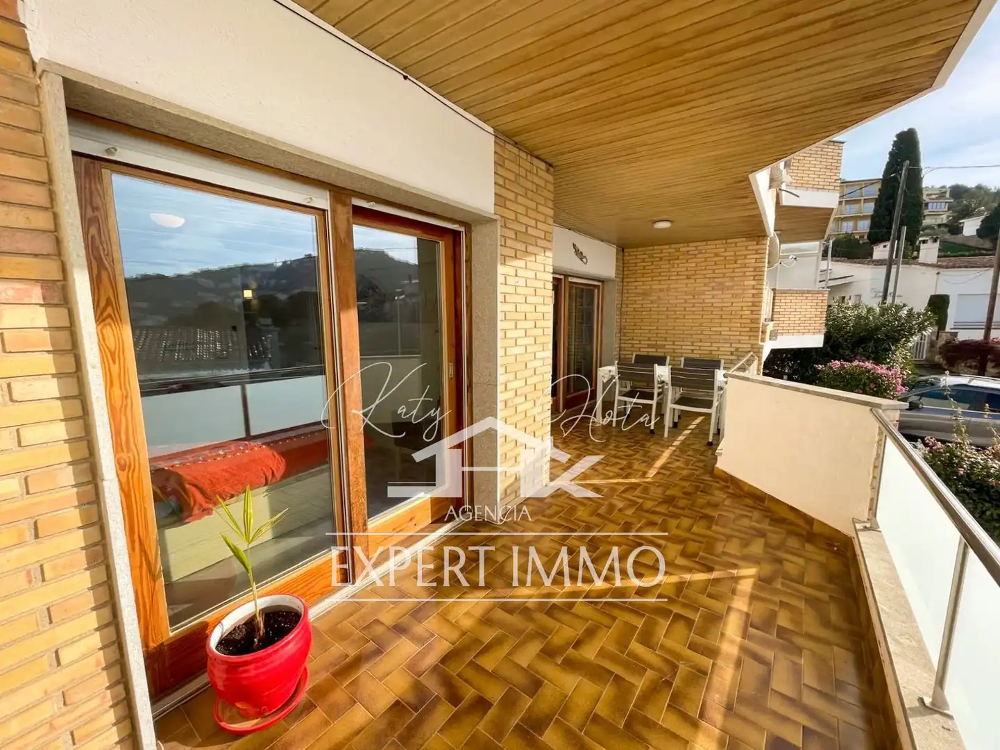 Exterior view of Apartments for sale in Els Grecs - Mas Oliva
