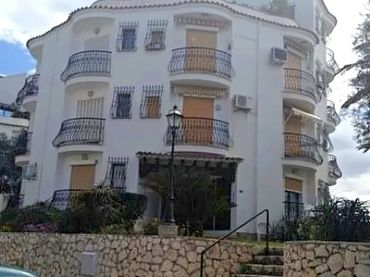 Studio mit Pool zum Verkauf in LLAGOSTA