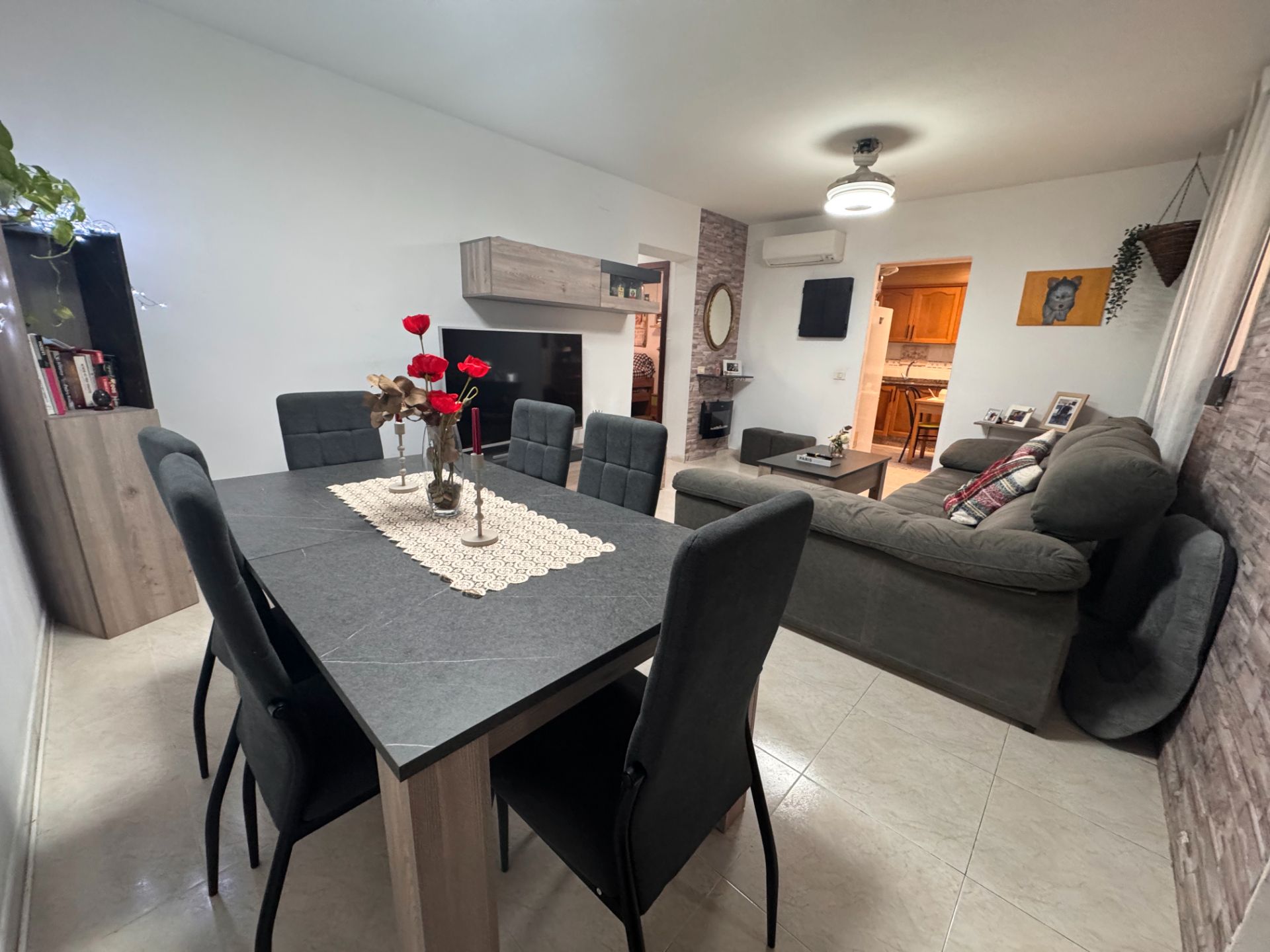 Dining room of Flat for sale in Castellón de la Plana / Castelló de la Plana  with Air Conditioner, Furnished and Oven