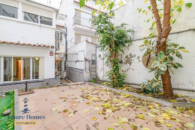 Piso en Venta en Carrer Floreal en Els Molins - Pins Vens