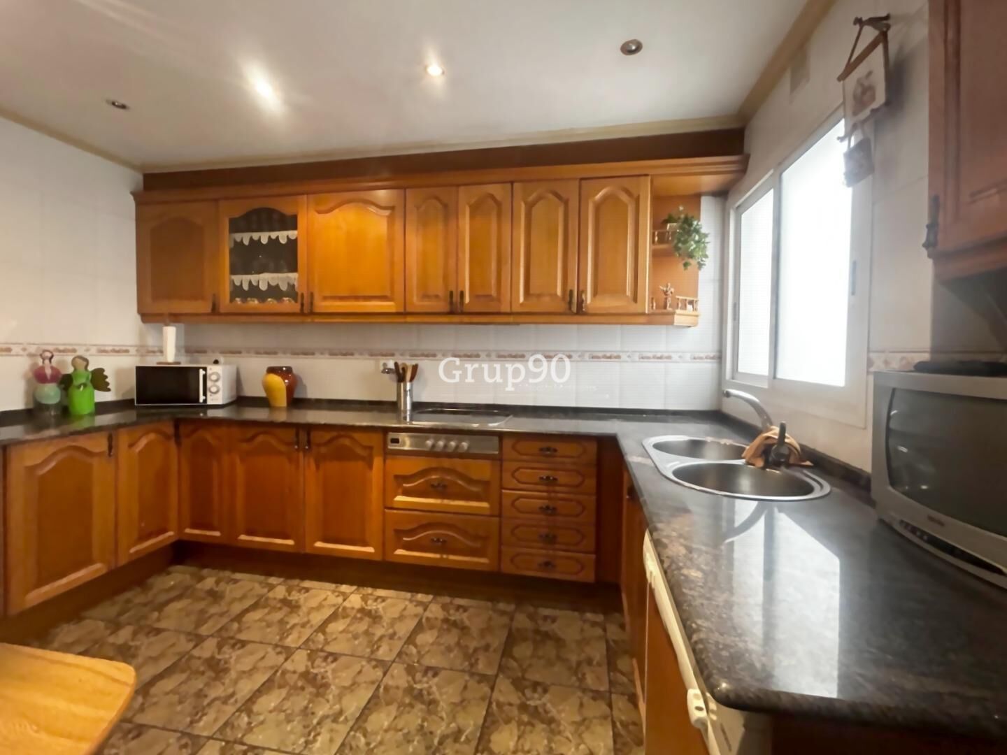 Kitchen of Flat for sale in  Lleida Capital  with Air Conditioner, Heating and Balcony