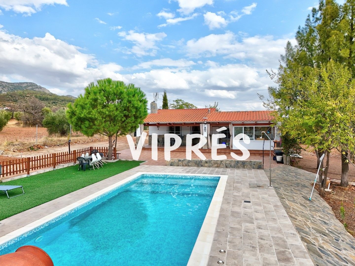 Country house for sale in Alange