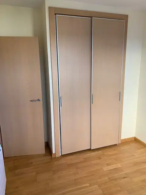 Habitación de Planta baja de alquiler en Sant Cugat del Vallès con Calefacción, Jardín privado y Parquet