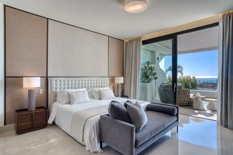 Dormitori de Apartament en venda en Marbella amb Aire condicionat, Calefacció i Jardí privat