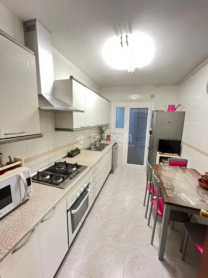 Küche von Wohnung zum Verkauf in Barcelona mit Terrasse
