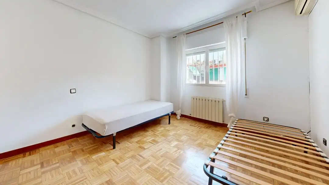 Habitación de Piso de alquiler en Madrid con Aire acondicionado, Calefacción y Terraza
