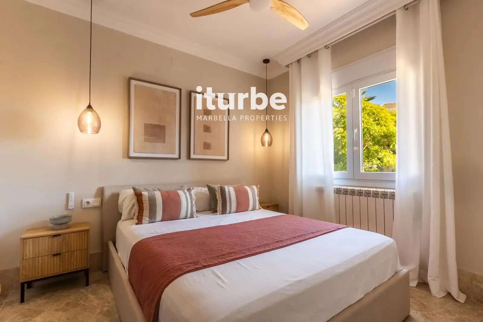 Bedroom of Houses for rent in Marbella  with Air Conditioner, Heating and Private garden