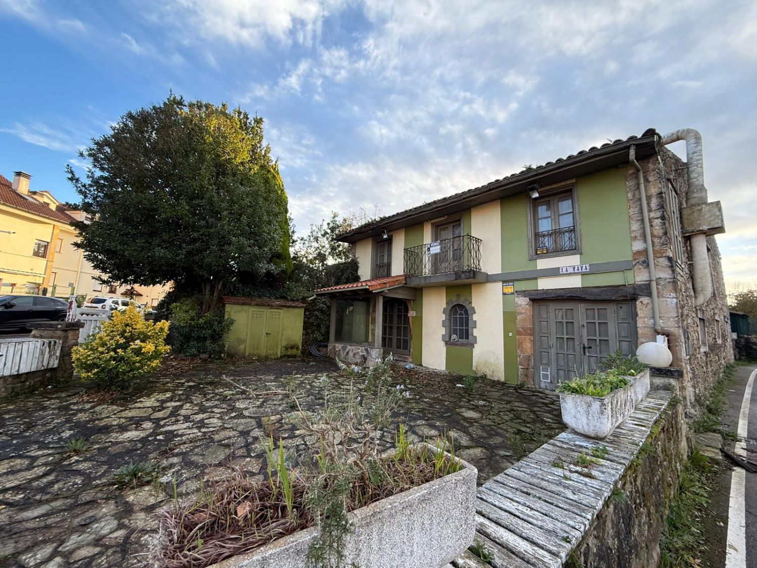 Vista exterior de Casa o xalet en venda en Meruelo amb Jardí privat i Terrassa