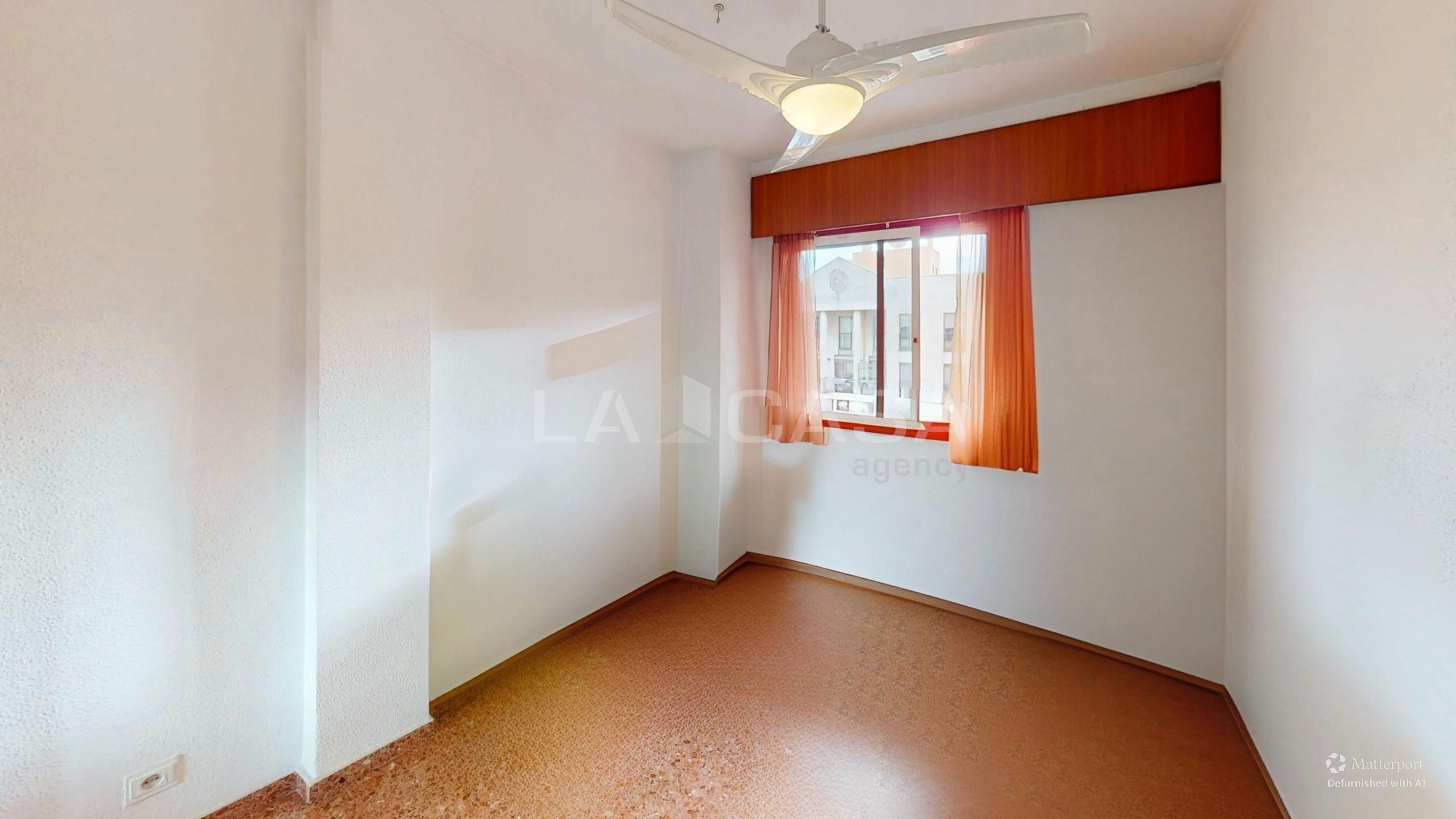 Bedroom of Flat for sale in  Valencia Capital  with Balcony