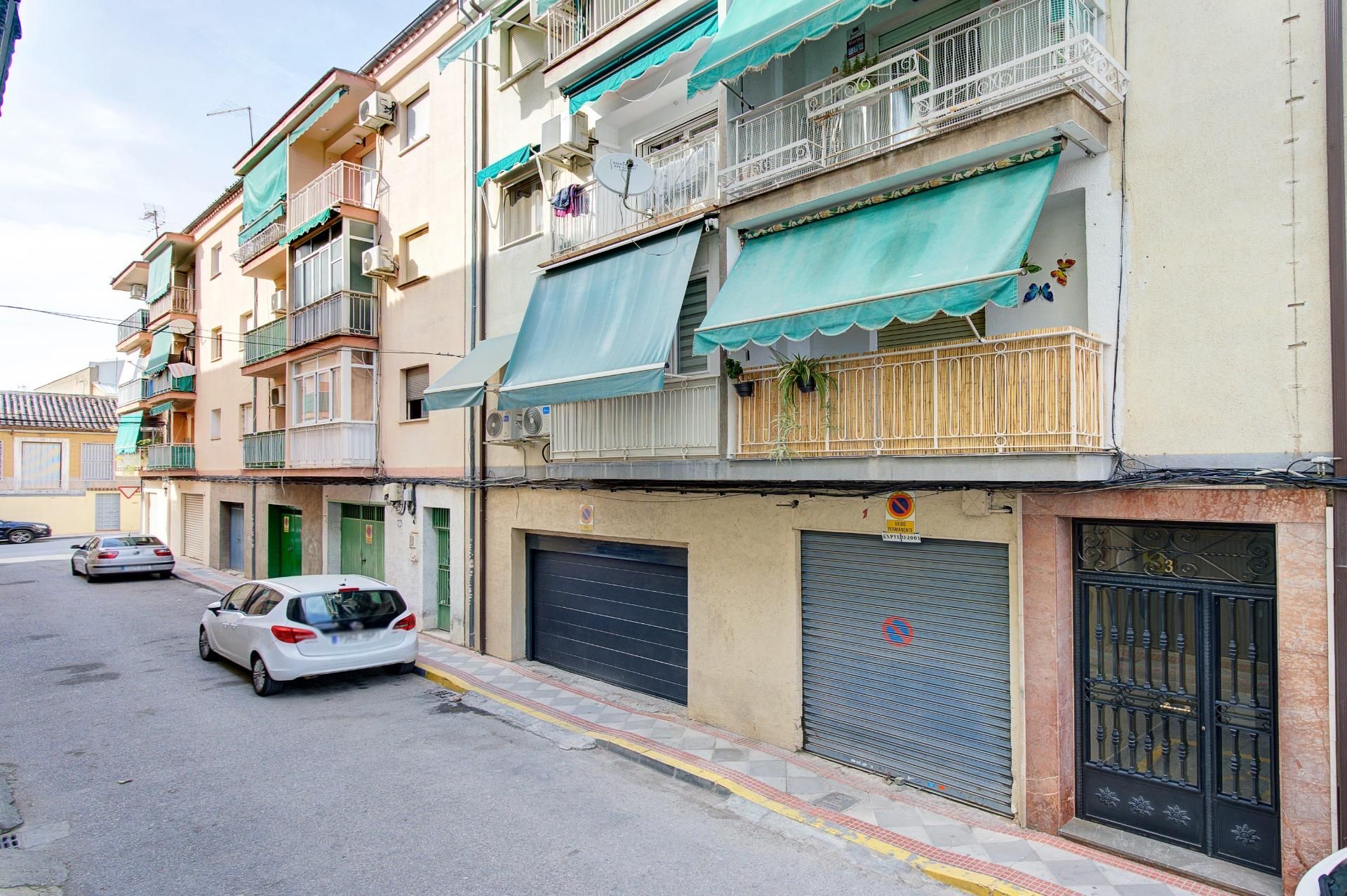 Exterior view of Flat for sale in Atarfe  with Air Conditioner and Balcony