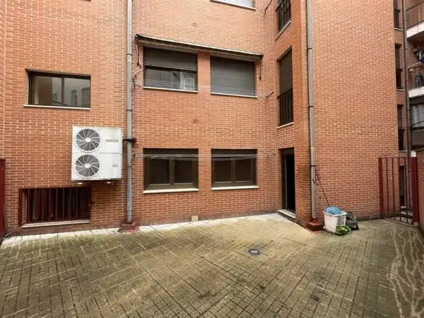 Vista exterior de Piso en venta en Ponferrada con Trastero