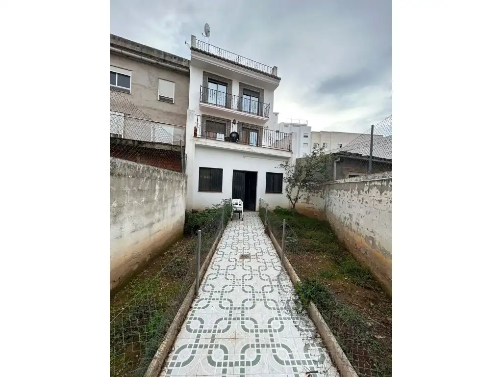 Vista exterior de Casa o chalet en venta en Altura con Jardín privado, Terraza y Balcón