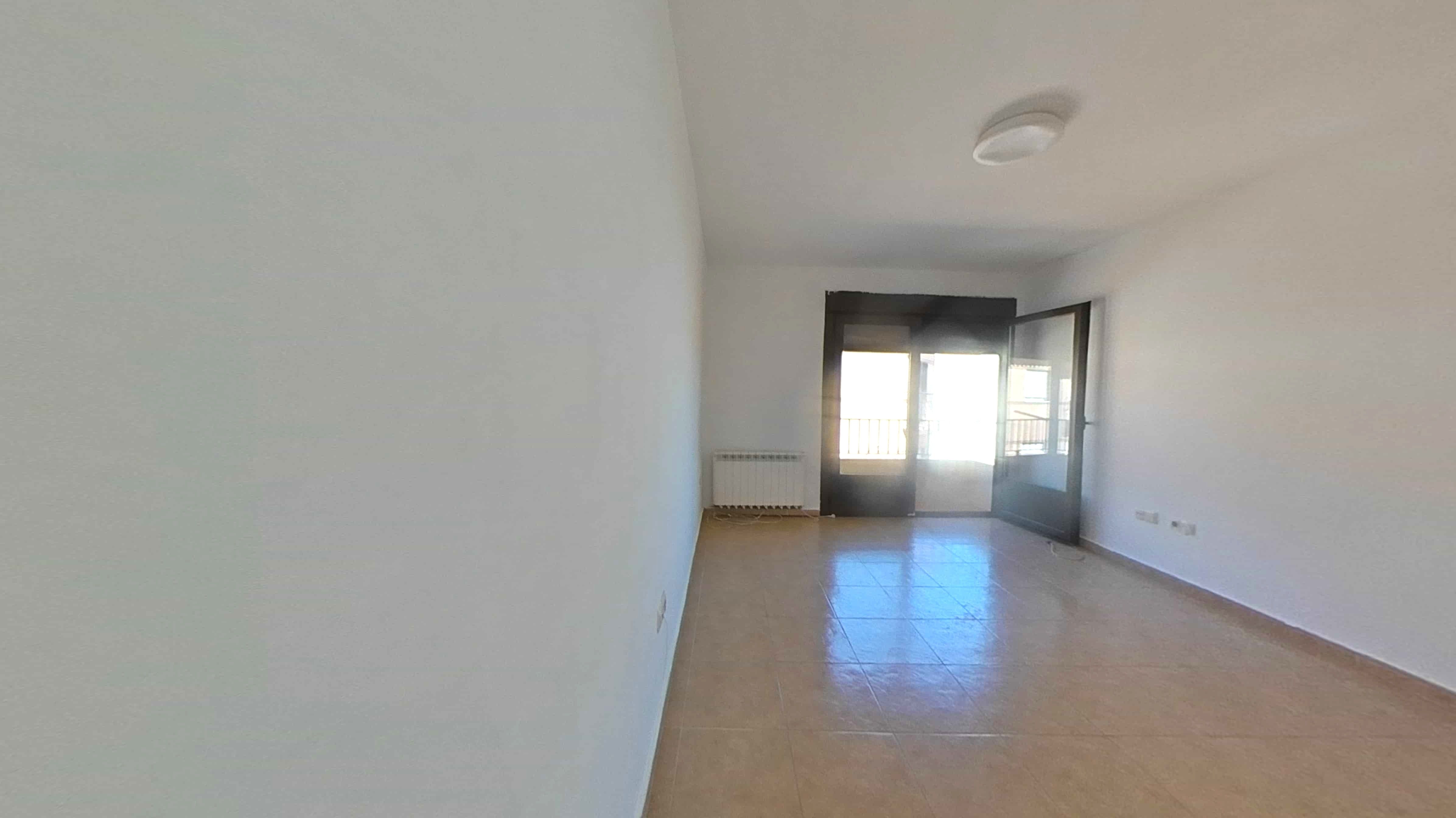 Sala d'estar de Pis en venda en Fuensalida amb Calefacció, Forn i Balcó