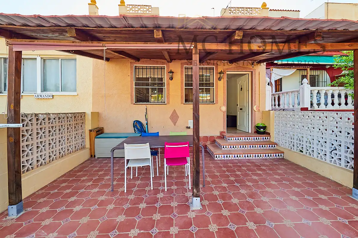 Terrasse von Einfamilien-Reihenhaus zur Miete in San Fulgencio mit Klimaanlage, Möbliert und Waschmaschine