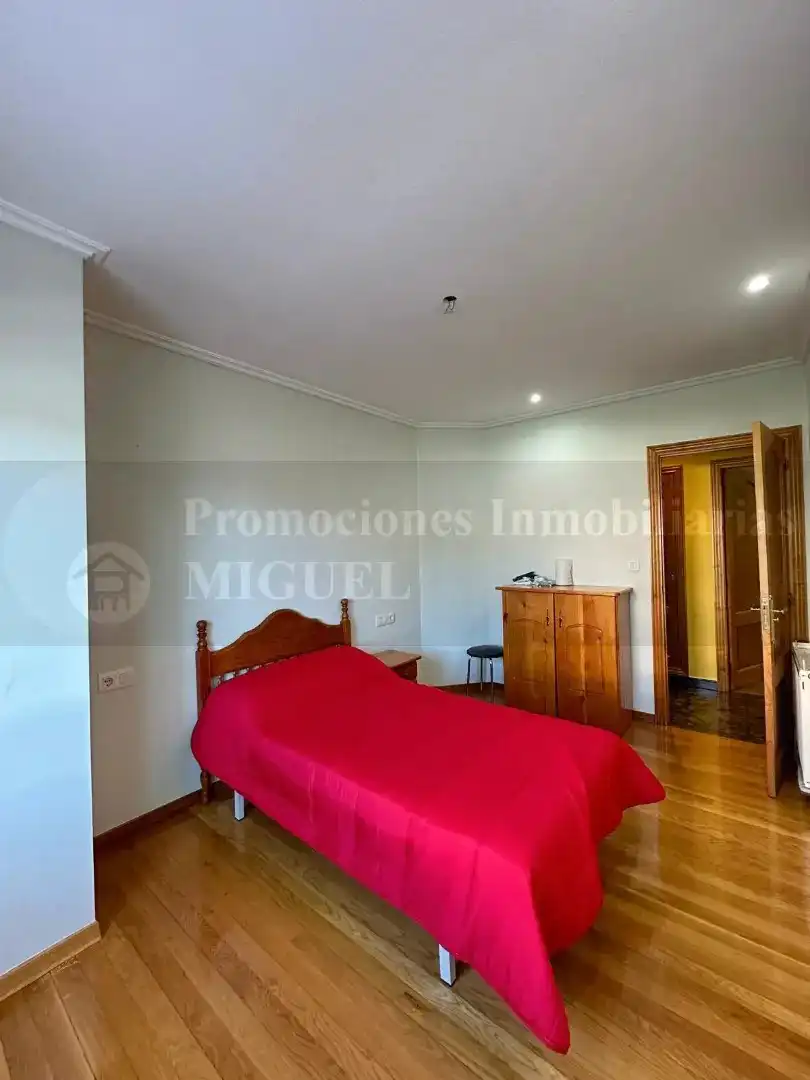Apartamento con ascensor en venta en Verín, imagen 11
