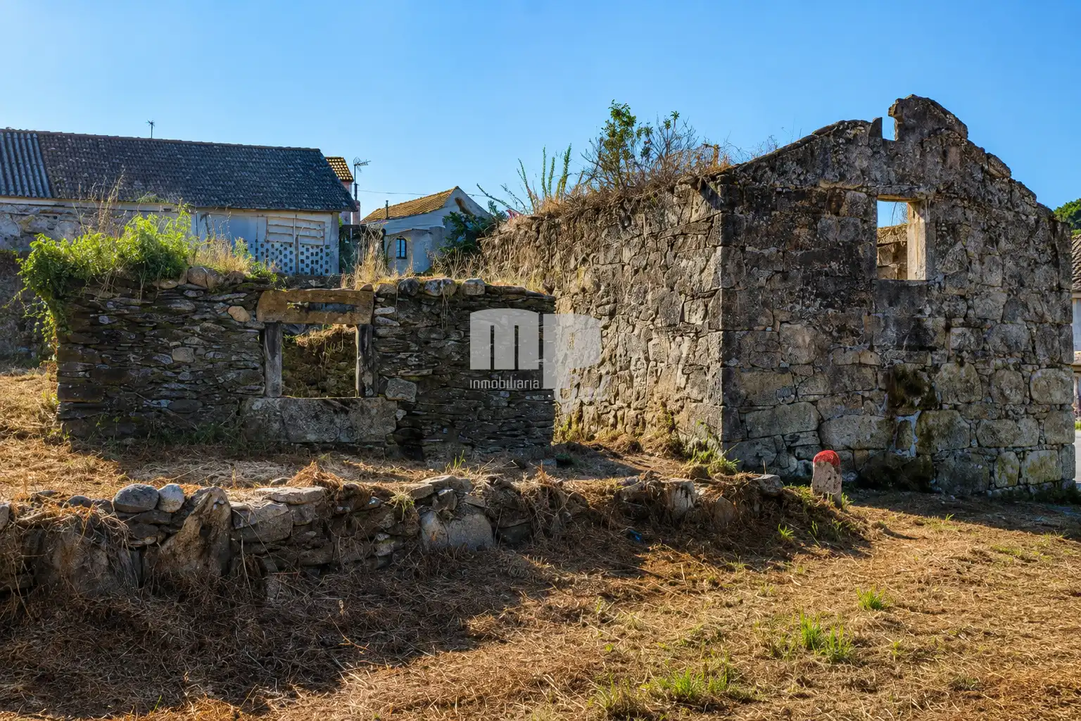 Casa rústica amb jardí en venda a Borreiros