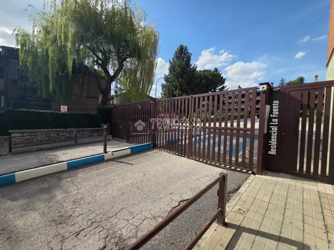 Parking de Piso en venta en Collado Mediano con Calefacción y Trastero