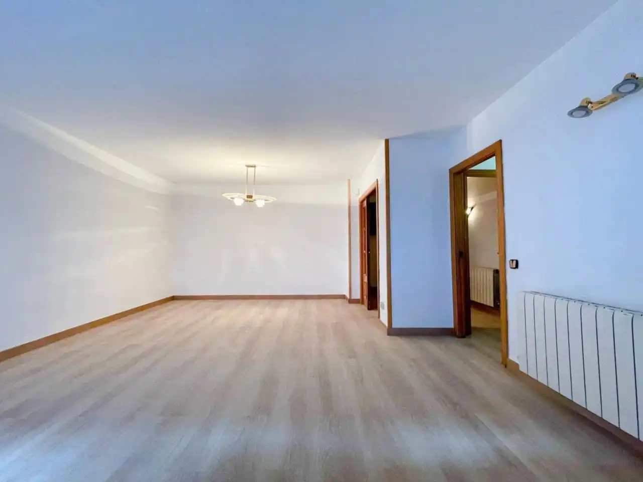 Piso en venta en Cerdanyola del Vallès con Calefacción, Parquet y Balcón
