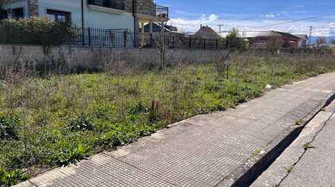 SE VENDE SOLAR EN CACABELOS CON 50 METROS DE FACHADA, immagine 3