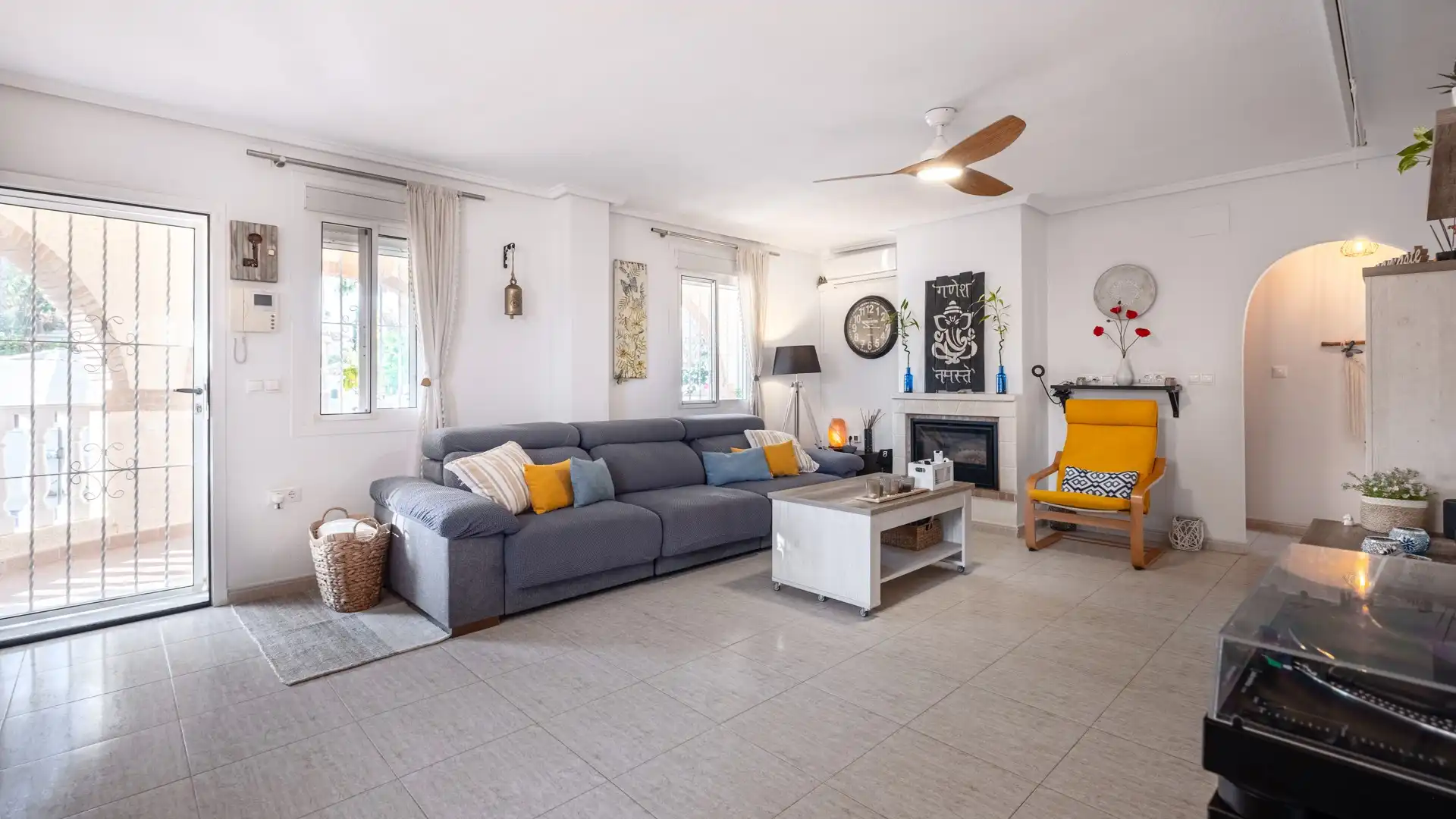 Sala de estar de Casa o chalet en venta en Santa Pola con Jardín privado, Terraza y Trastero