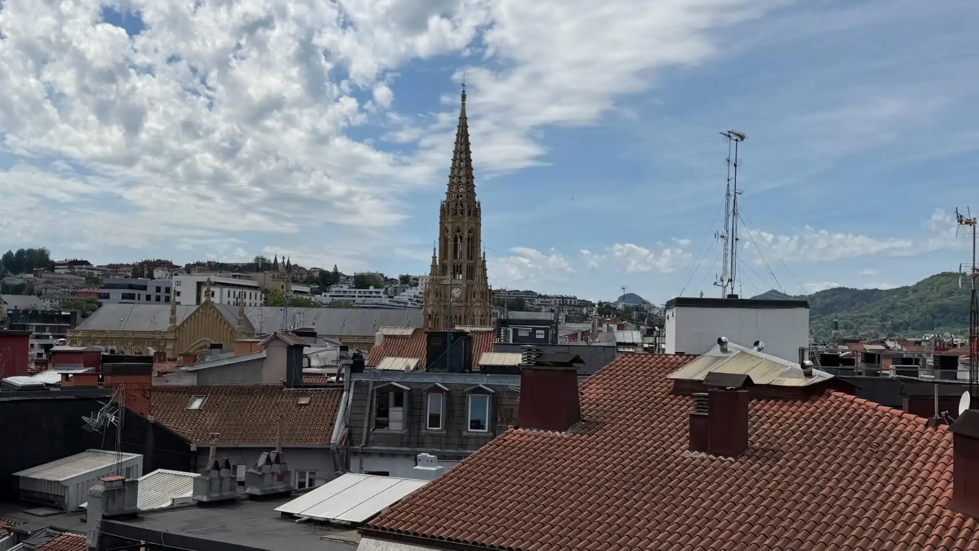 Exterior view of Duplexes for sale in Donostia - San Sebastián   with Heating, Terrace and Storage room