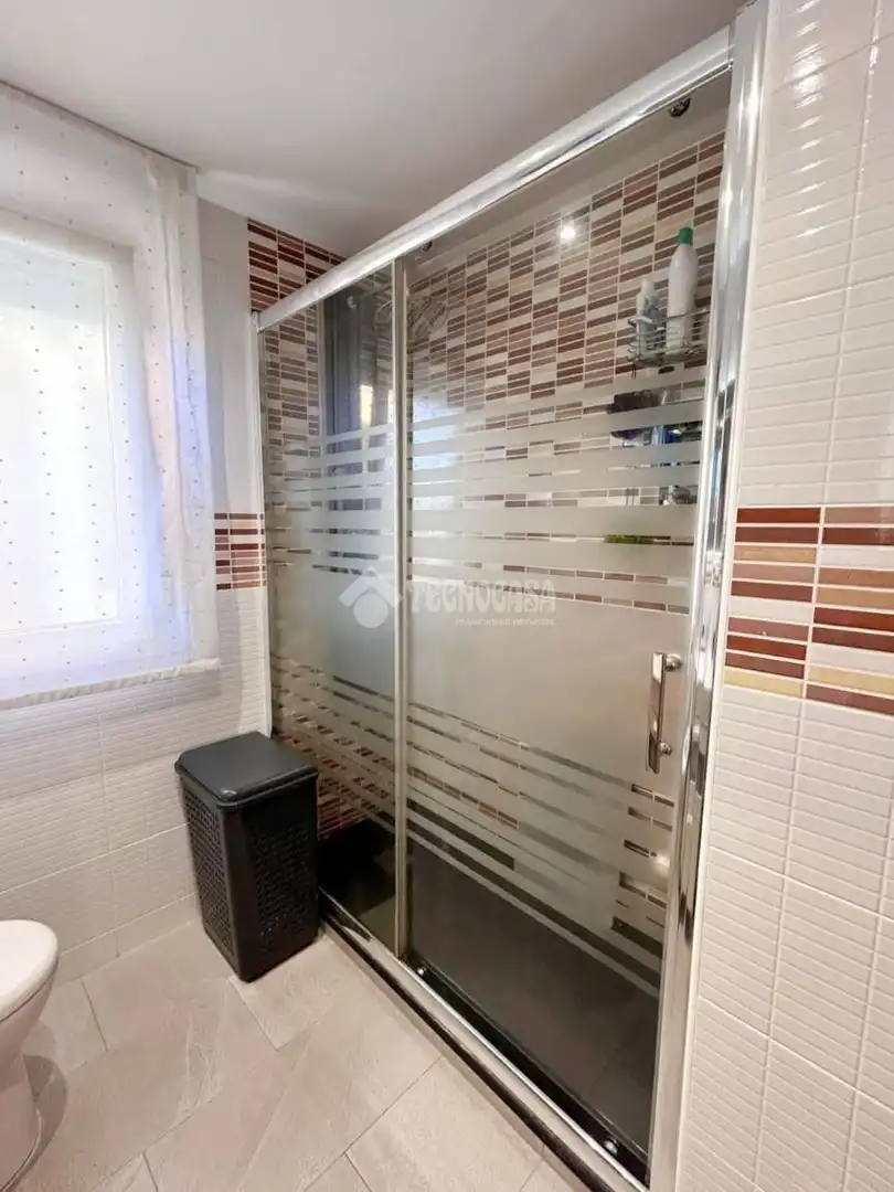 Baño de Piso en venta en Ciempozuelos con Aire acondicionado, Calefacción y Terraza