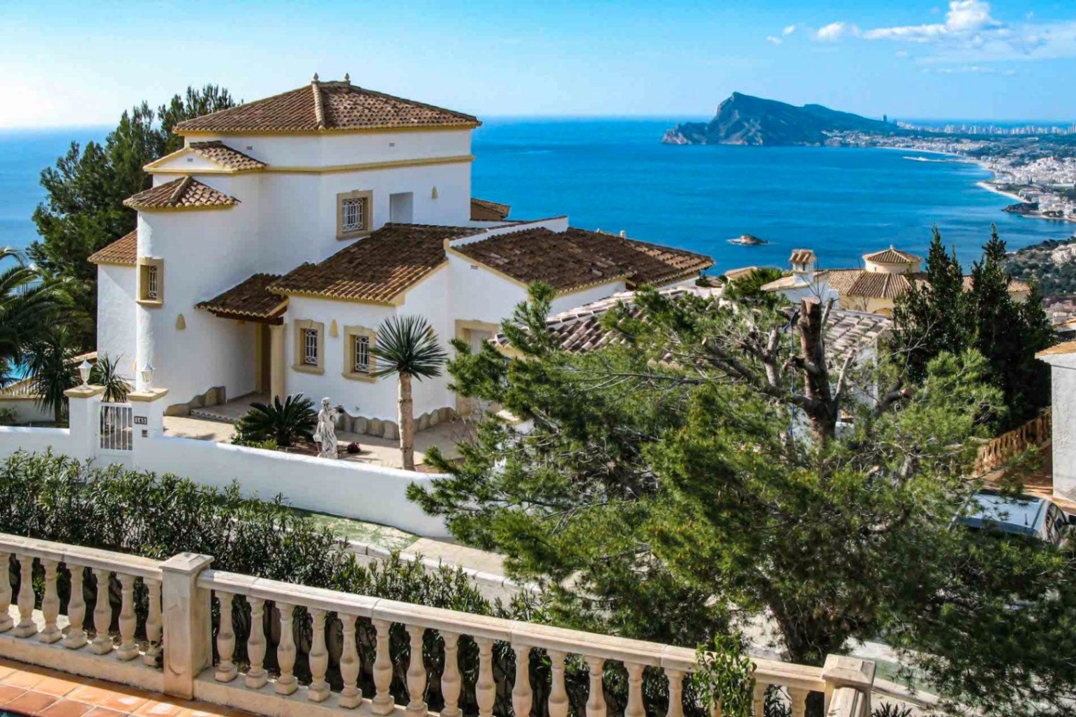 Vista exterior de Casa o xalet en venda en Altea amb Aire condicionat, Calefacció i Jardí privat
