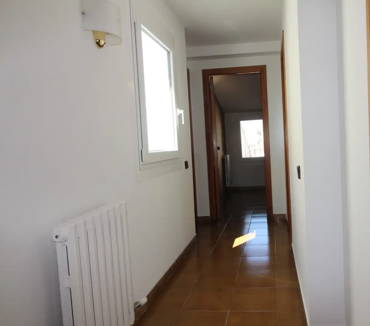 Maisonette zum Verkauf in Figueres mit Heizung, Terrasse und Abstellraum