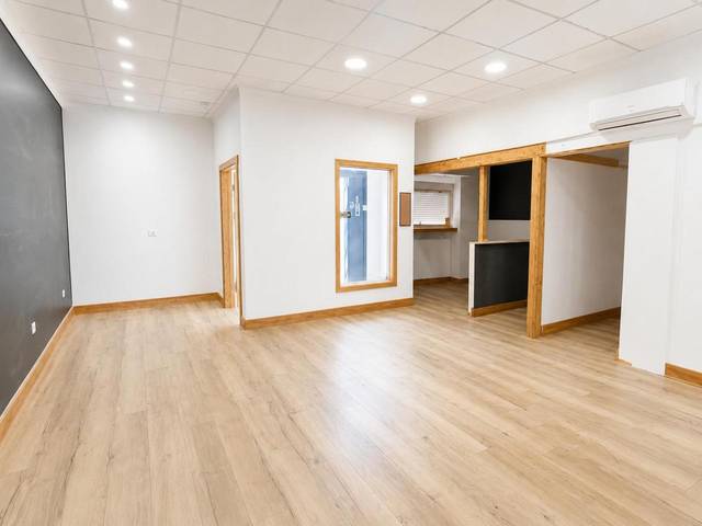 Local comercial en Alquiler en Oliva pueblo