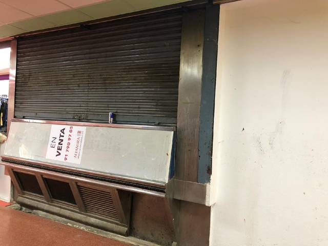 Local comercial en Venta en La Alhóndiga