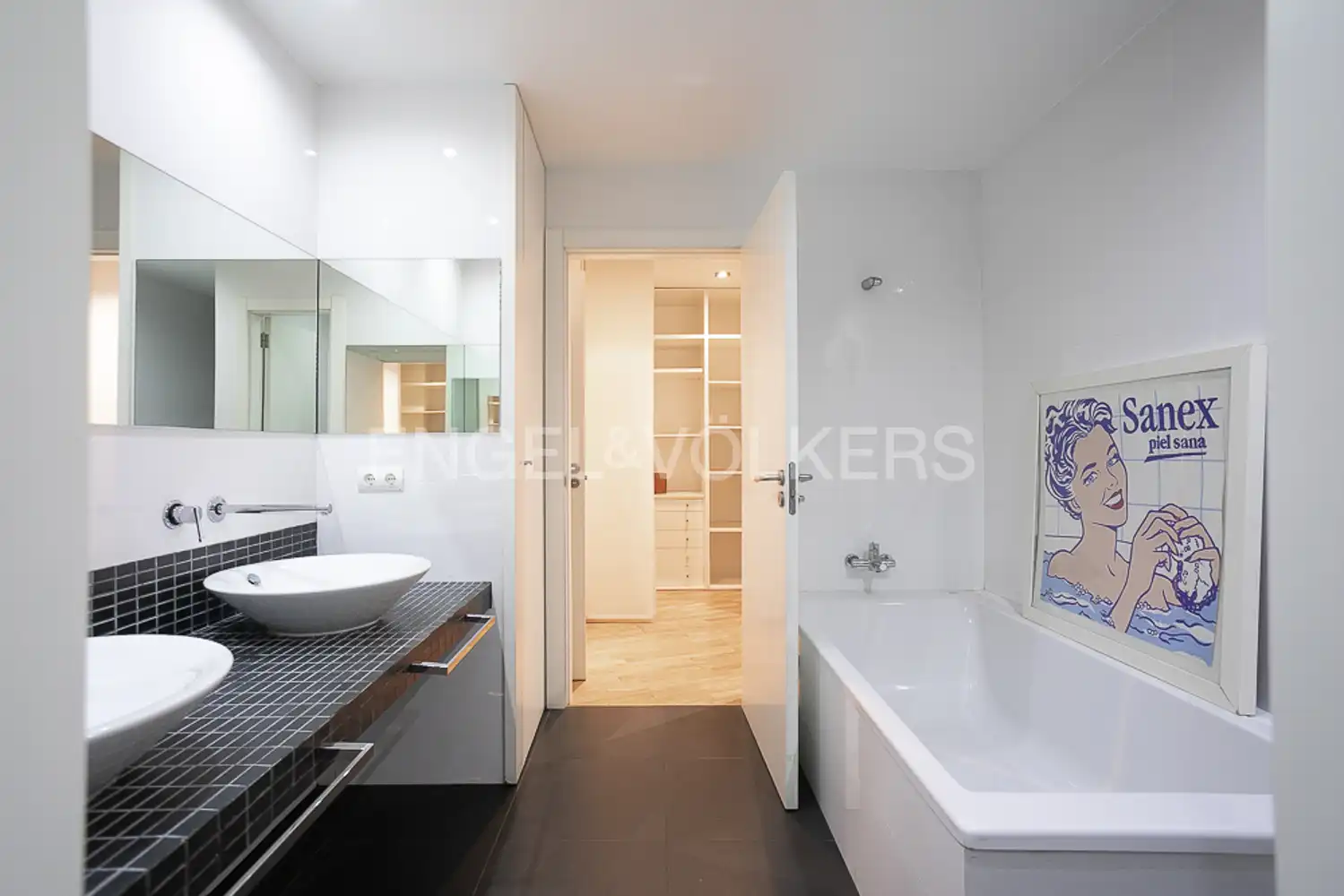 Baño de Piso en venta en Valencia con Aire acondicionado, Calefacción y Parquet