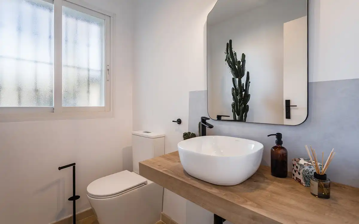 Bathroom of Detached homes for sale in Málaga  with Air Conditioner, Terrace and Storage room