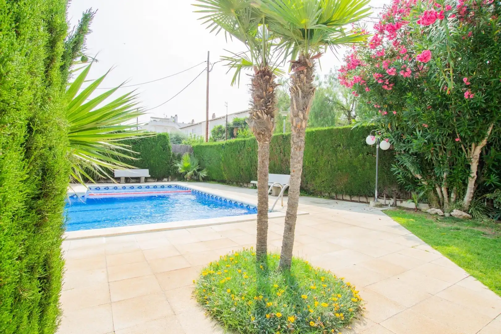 Swimming pool of Flat for sale in Sitges  with Private garden, Terrace and Balcony