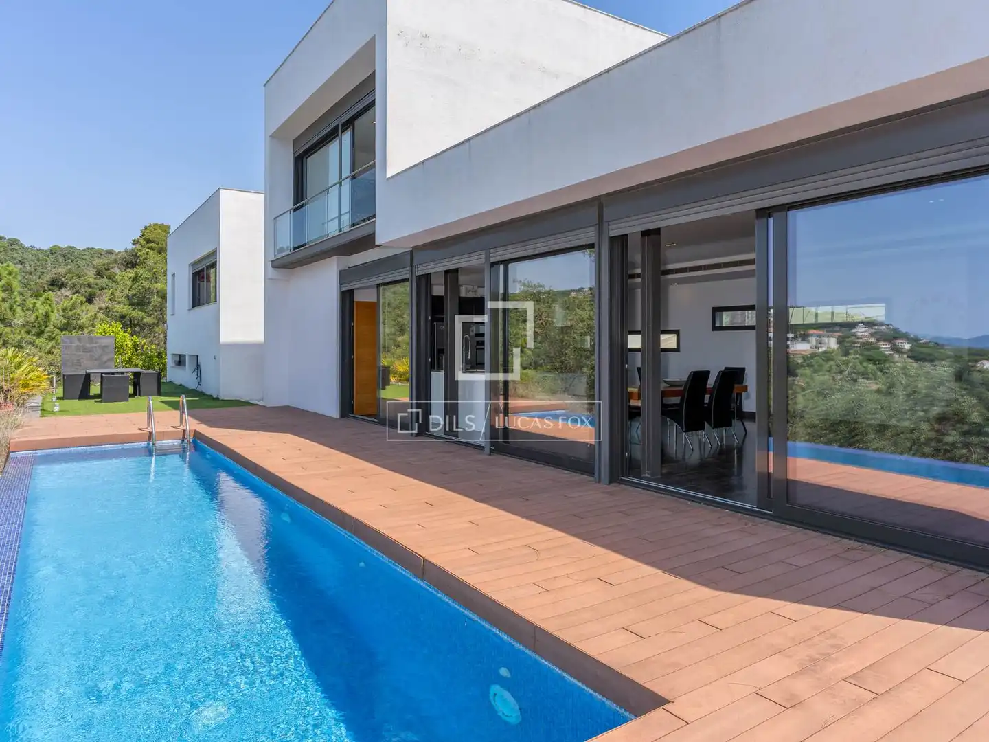 Außenansicht von Haus oder Chalet zum Verkauf in Lloret de Mar mit Klimaanlage, Privatgarten und Terrasse