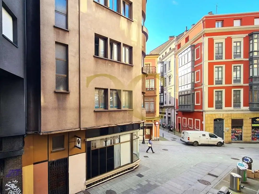 Vista exterior de Pis en venda en Gijón  amb Calefacció, Jardí privat i Terrassa