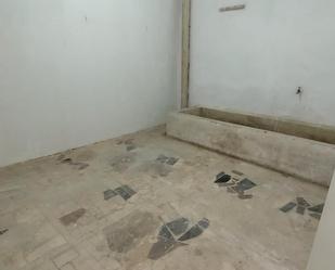 Box room to rent in El Natahoyo