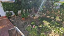 Jardí de Casa adosada en venda en Alhaurín de la Torre amb Aire condicionat, Jardí privat i Terrassa