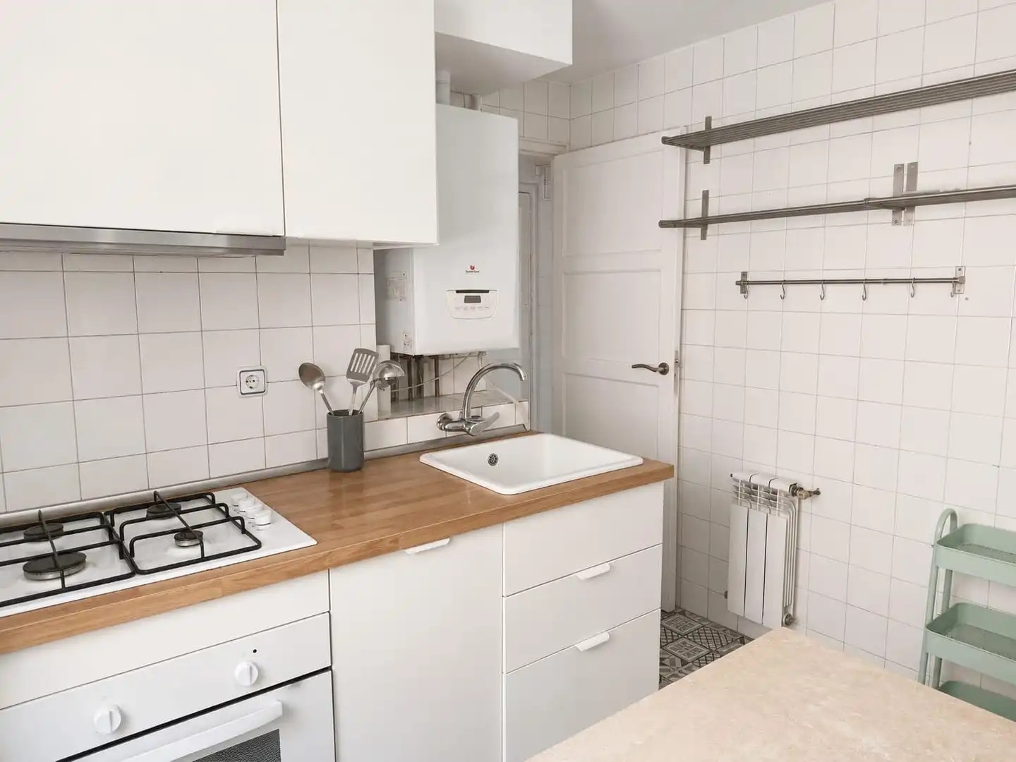 Cocina de Piso en venta en Madrid con Calefacción y Balcón