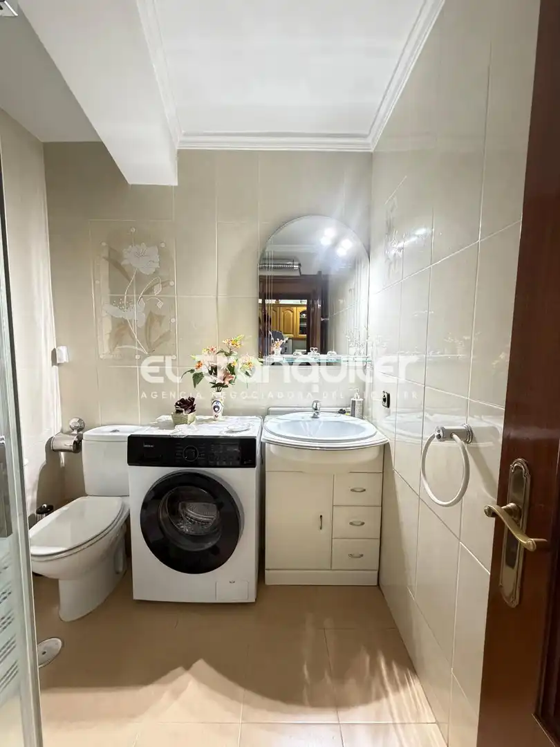 Baño de Piso de alquiler en La Alhóndiga