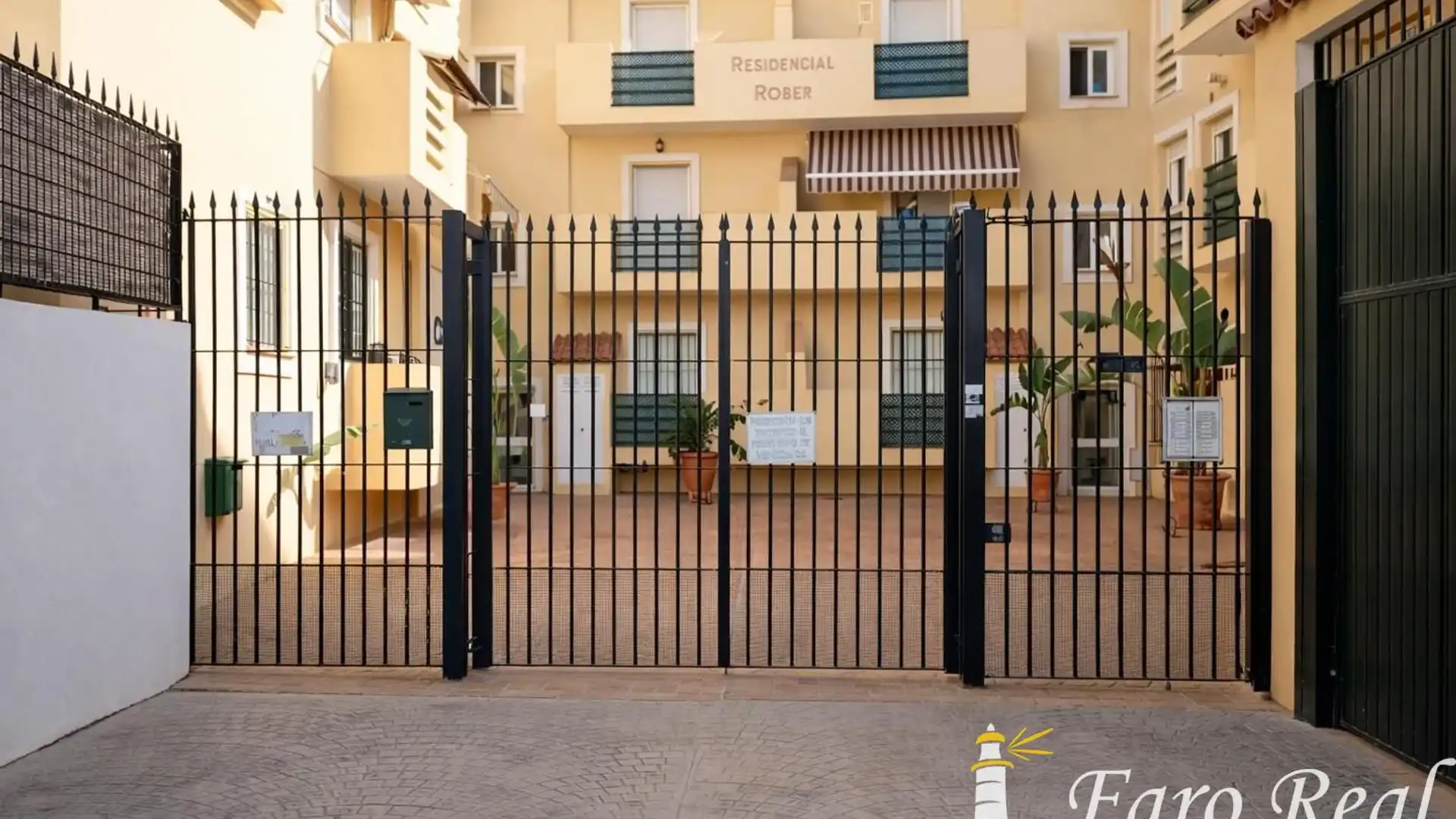 Vista exterior de Apartamento en venta en Sanlúcar de Barrameda