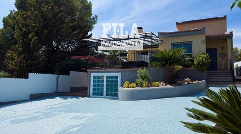 Chalet de 6 hab. con piscina y placas solares, imagen 2