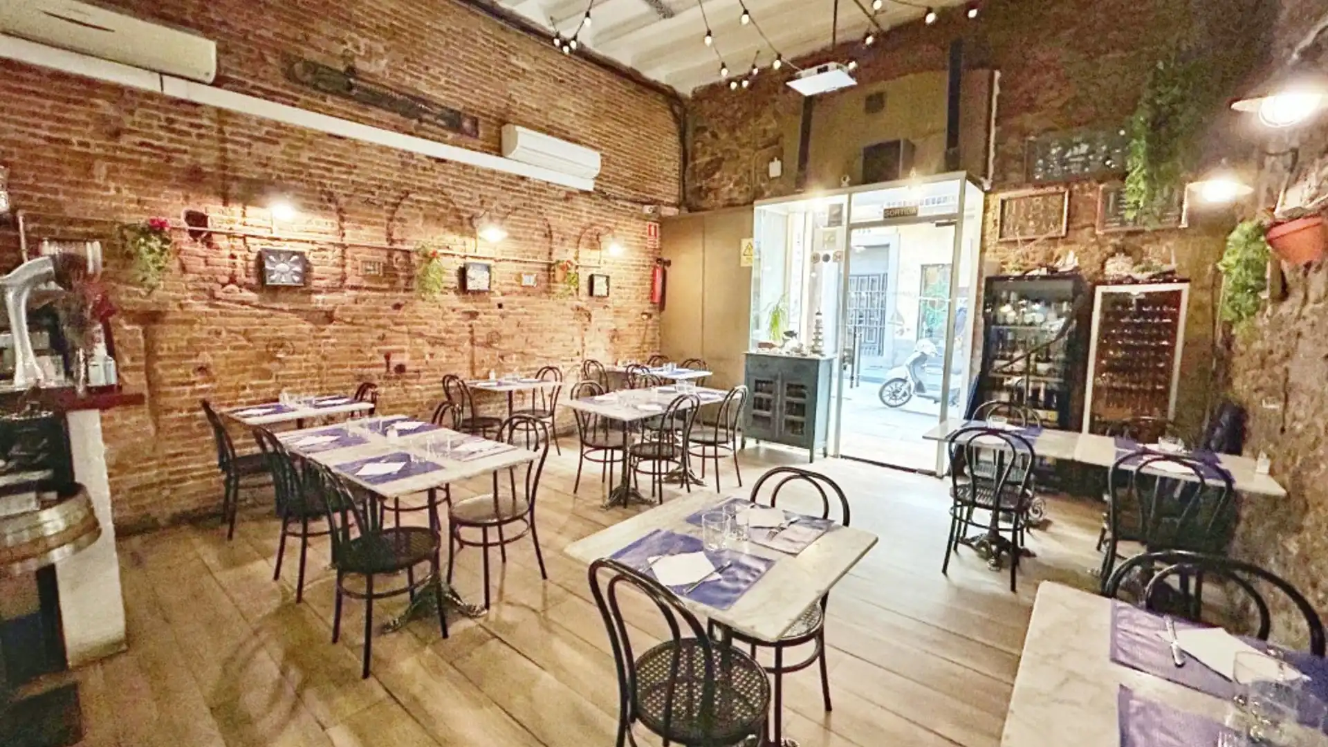 Local en traspaso en Calle Torrent De L'Olla, 129, Vila de Gràcia, Gràcia