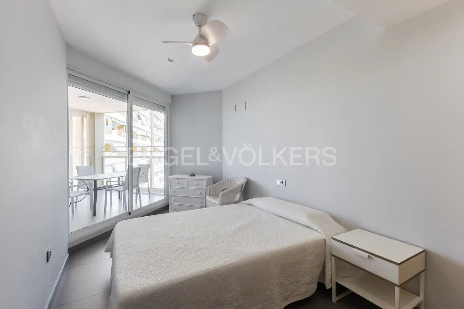 Habitación de Piso de alquiler en El Puig de Santa Maria con Aire acondicionado, Calefacción y Terraza