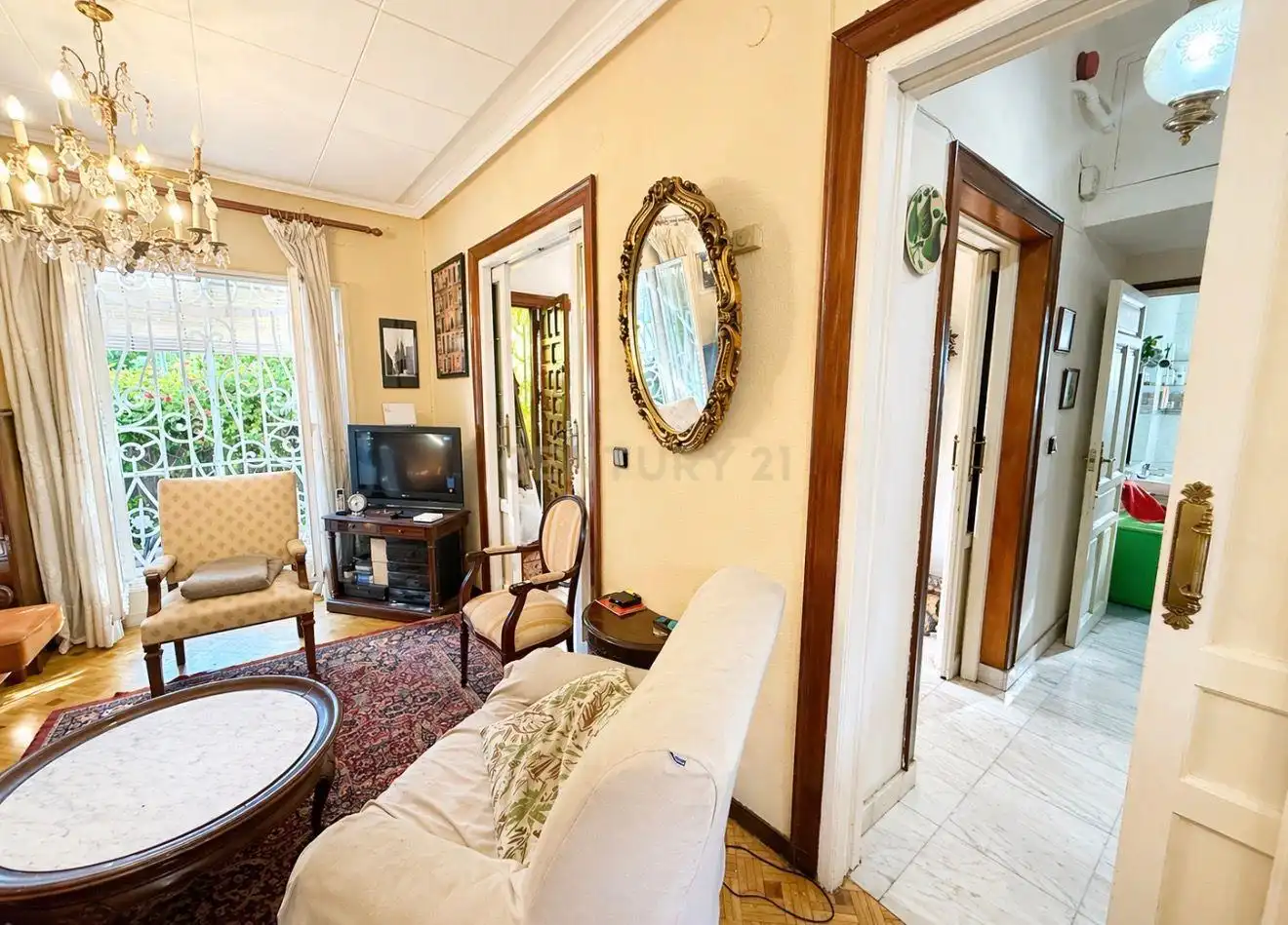 Living room of Houses for sale in Madrid  with Air Conditioner, Private garden and Storage room