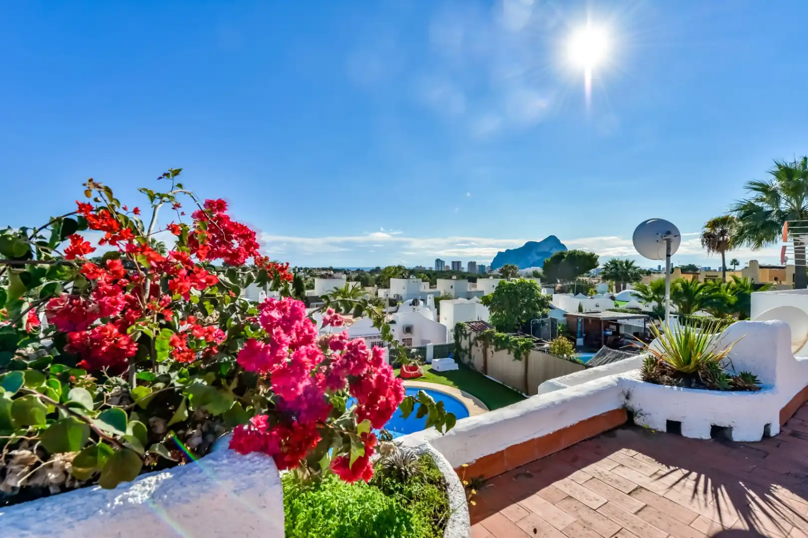 Detached house with pool for sale in Cometa, imagen 4