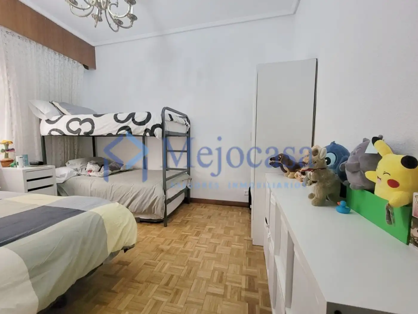 Bedroom of Flat for sale in Madrid  with Heating, Parquet flooring and Terrace