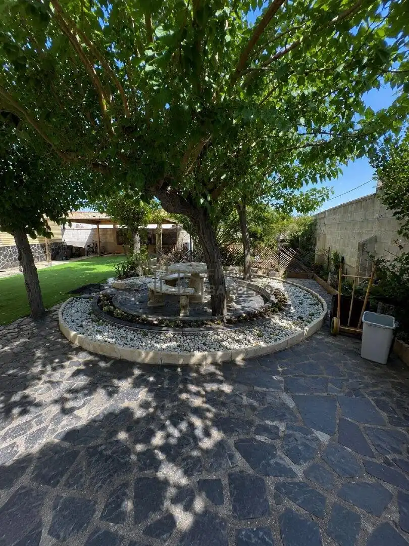 Terrassa de Casa o xalet en venda en Cadrete