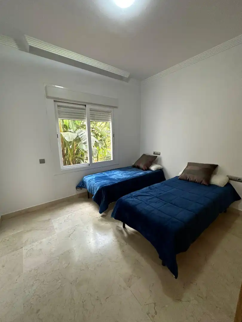 Bedroom of Flat for rent in La Alcaidesa  with Furnished